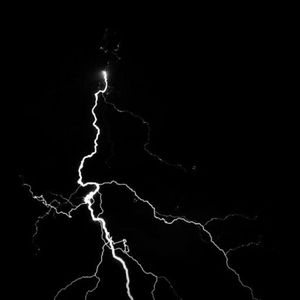 Japan女学生惩罚打光屁屁
